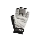 glove 04 3 png webp