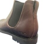 Chelsea boots brown detail